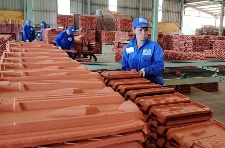 Mã ngành 2392: Mã ngành sản xuất vật liệu xây dựng từ đất sét
