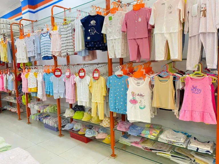 Hướng dẫn chi tiết các bước mở cửa hàng bán đồ trẻ em từ A – Z